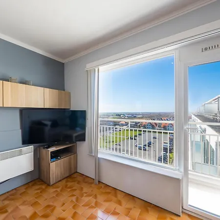 Wimbledon A - 0803 *